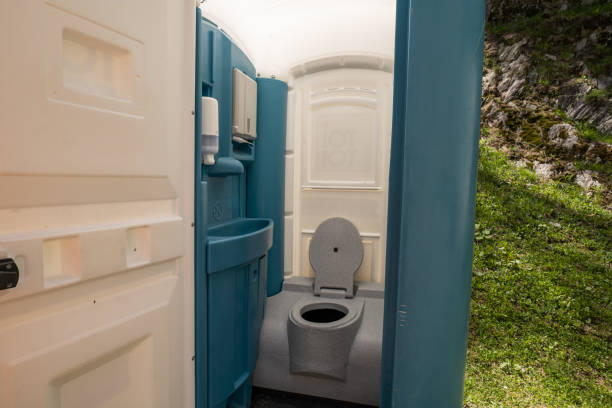 Best Wedding porta potty rental  in Mount Vernon, IA