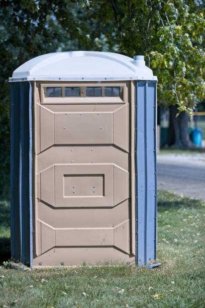 Best Construction site porta potty rental  in Mount Vernon, IA