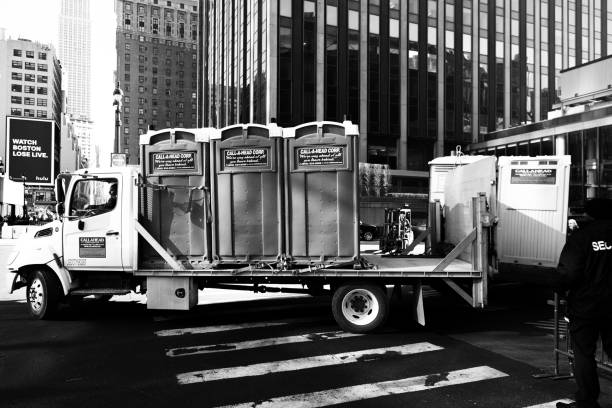 Best Portable restroom trailer rental  in Mount Vernon, IA